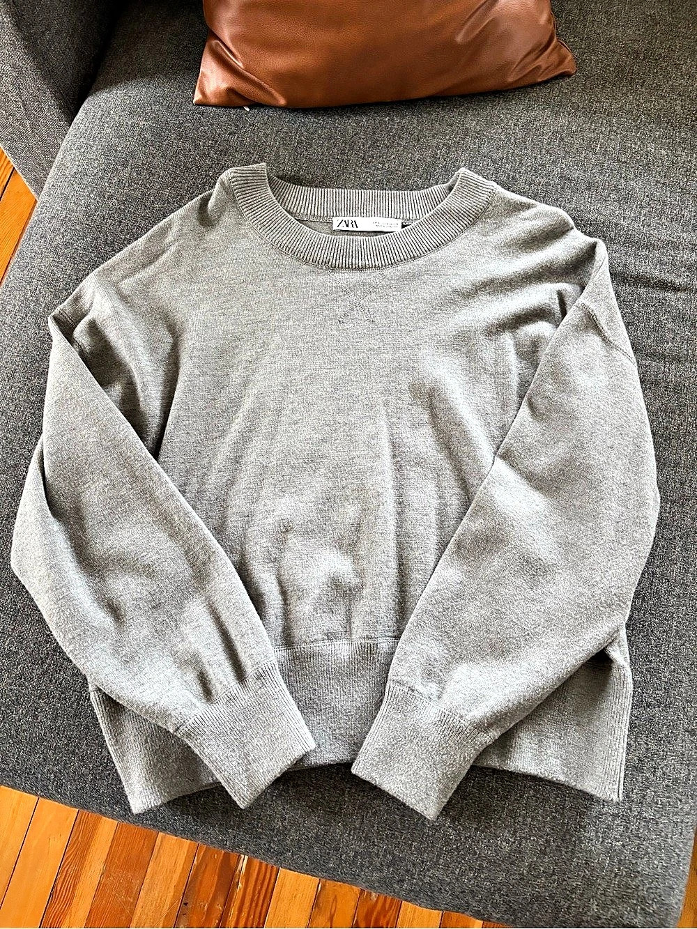 Zara Gray Crew Neck Sweater Size Medium Like New